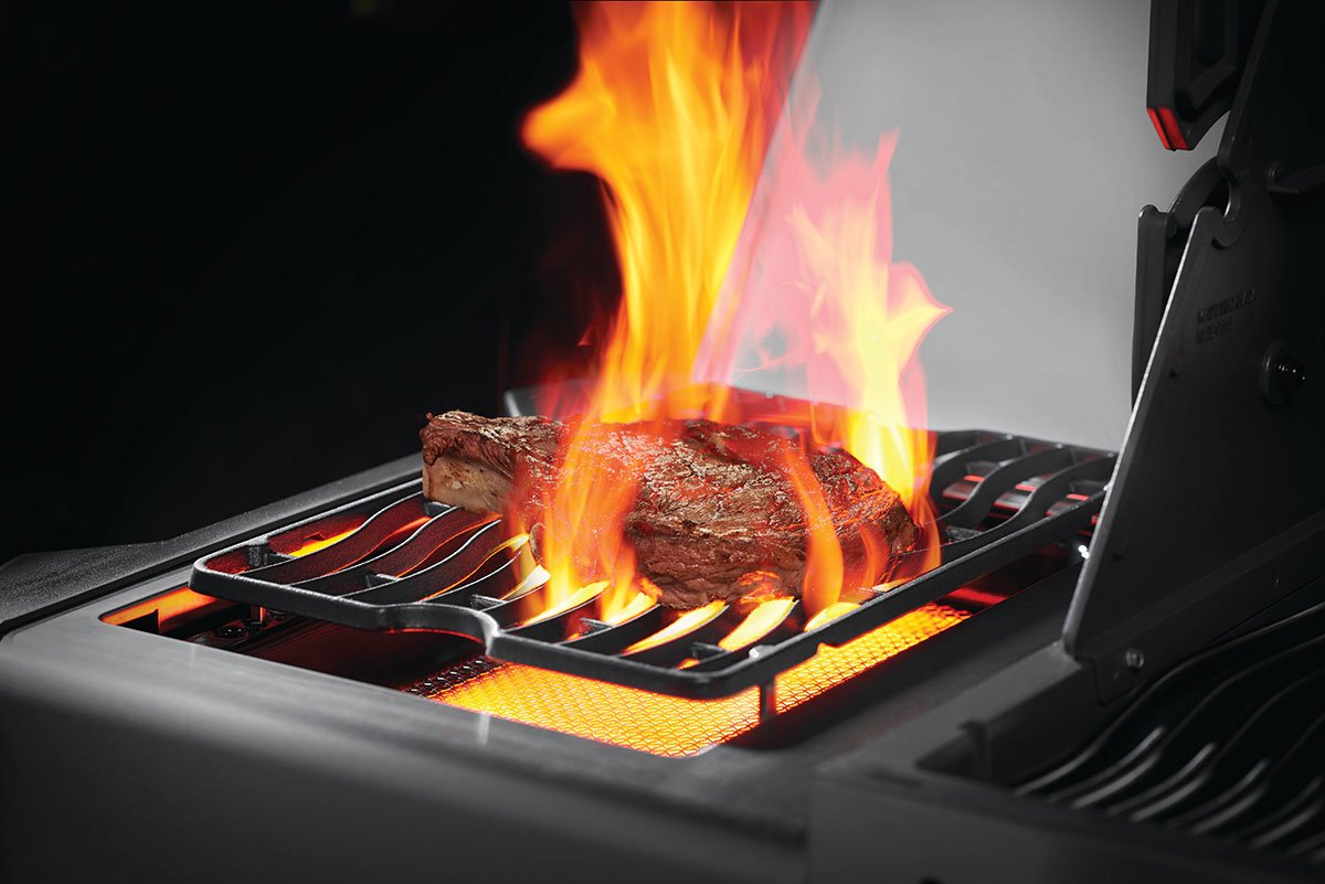 Napoleon Prestige 500 RSIB Natural Gas BBQ – Infrared Rear & Side Burners, Black